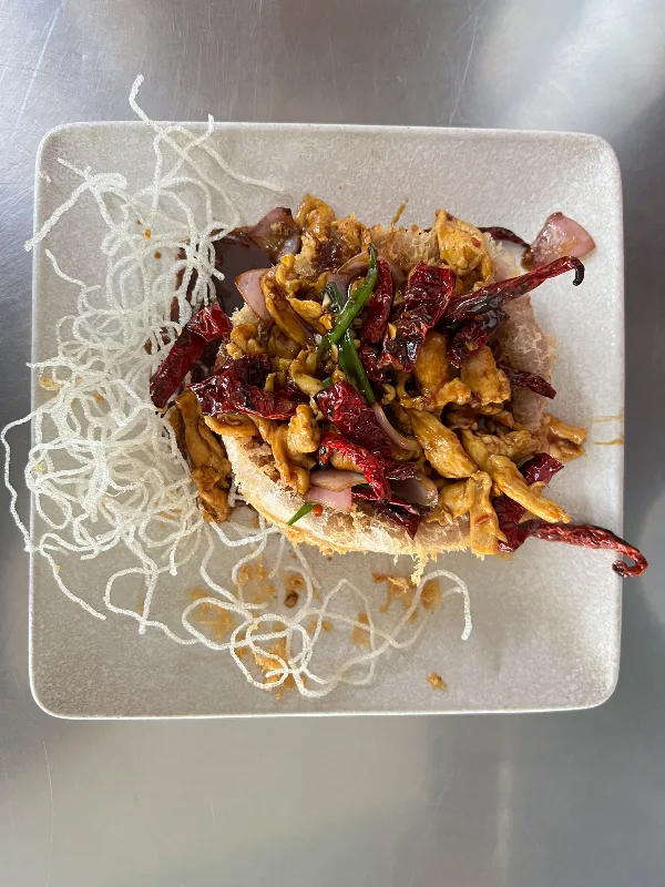 佛钵宫保鸡